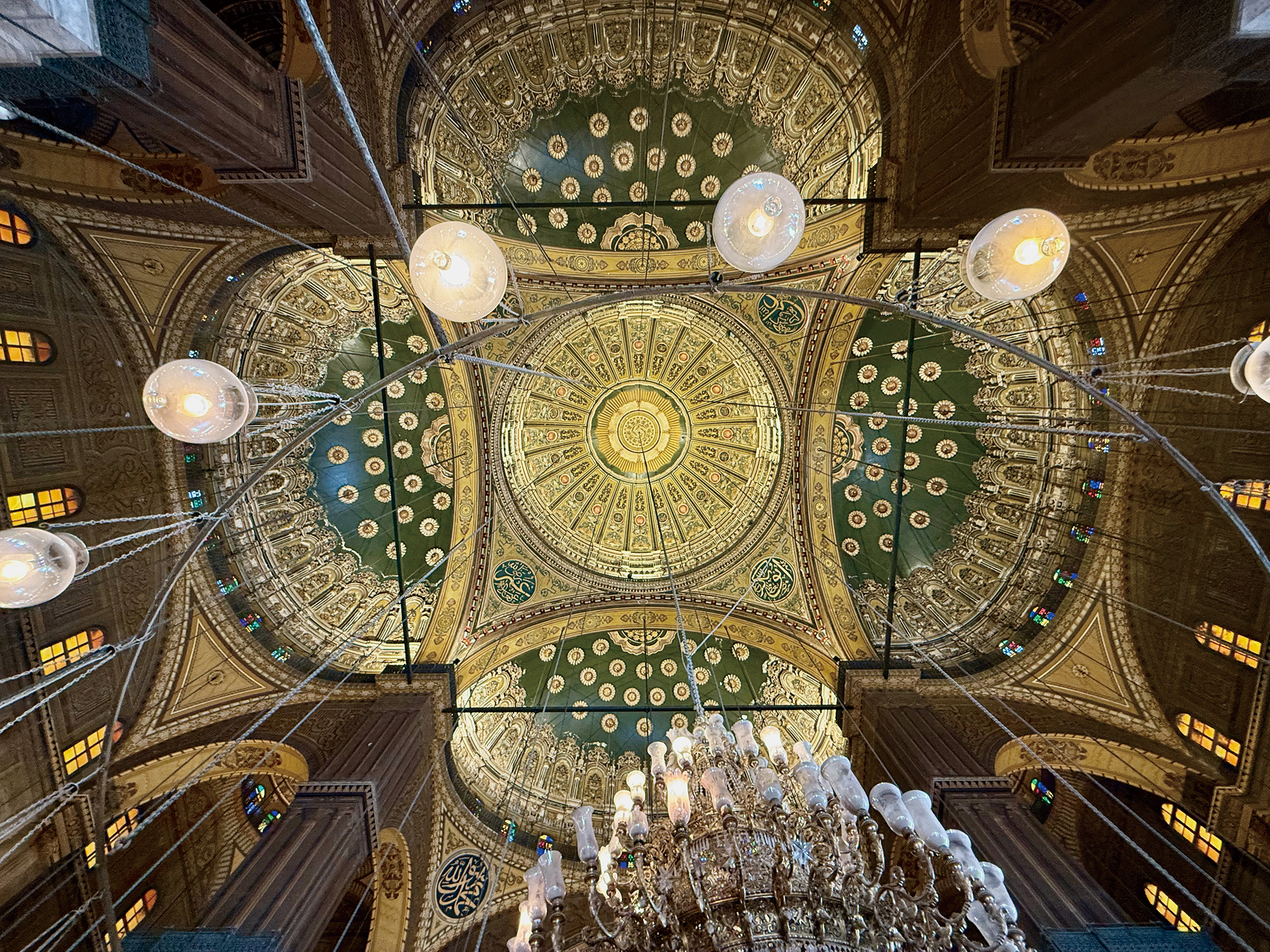 ムハンマド・アリー・モスク：圧倒的な煌びやかさを誇るイスラム建築